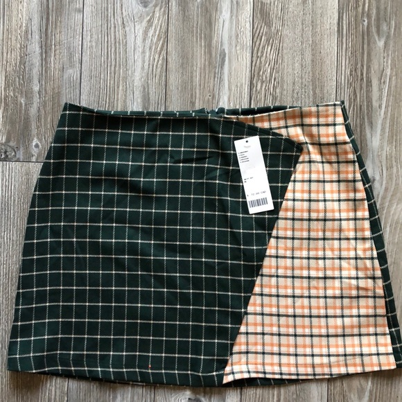 Urban Outfitters plaid skirt high-waisted - Picture 2 of 6